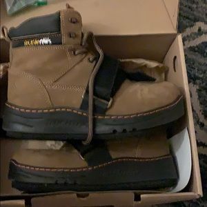 Cougar Paws work boots for roofing.